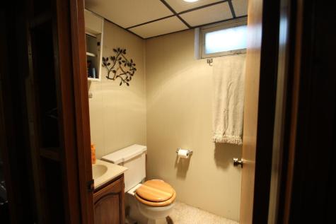 848 Dellwood Street S Cambridge MN 55008