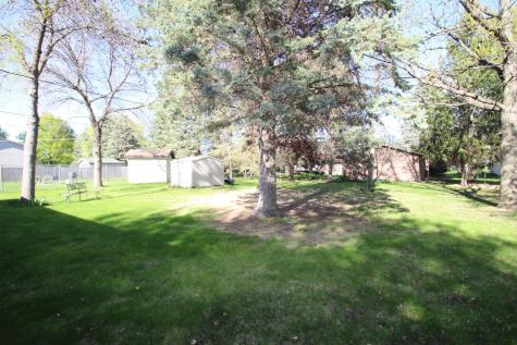 848 Dellwood Street S Cambridge MN 55008