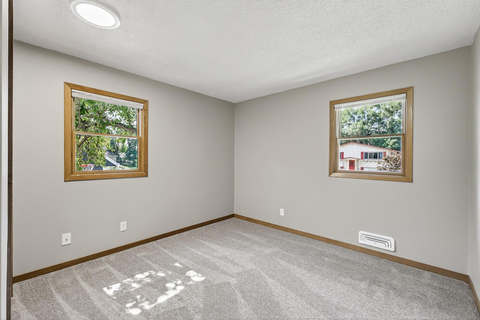 1224 8th Lane Anoka MN 55303