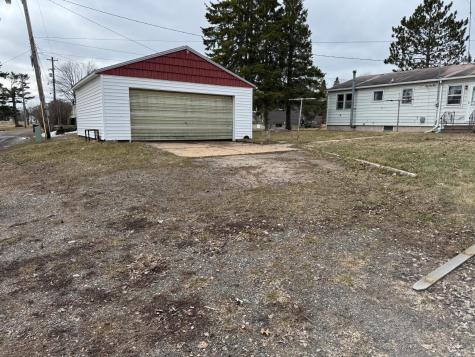 512 Memorial Drive Buhl MN 55713