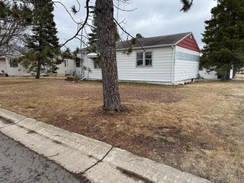 512 Memorial Drive Buhl MN 55713