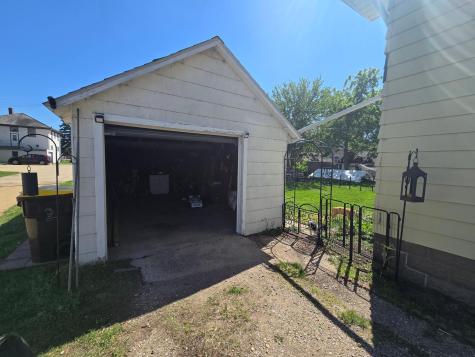 215 W 4th Street Fairmont MN 56031