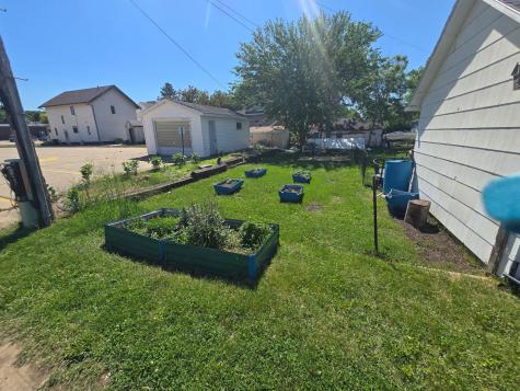 215 W 4th Street Fairmont MN 56031