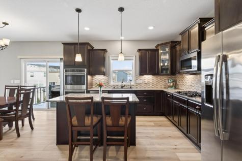 1999 Red Oak Path Shakopee MN 55379