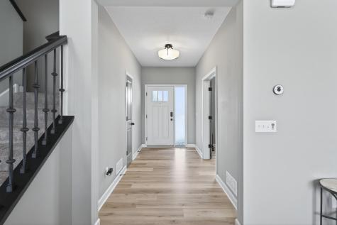 1999 Red Oak Path Shakopee MN 55379