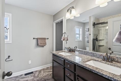 1999 Red Oak Path Shakopee MN 55379