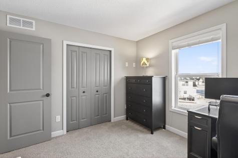 1999 Red Oak Path Shakopee MN 55379