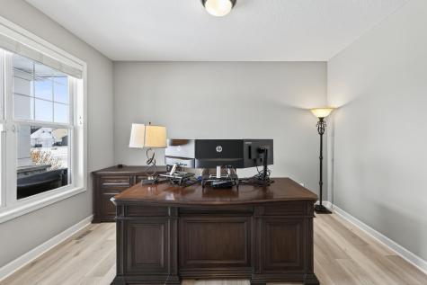 1999 Red Oak Path Shakopee MN 55379