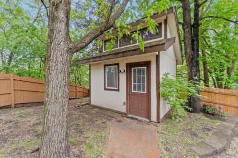 1 Tip Top Lane Mahtomedi MN 55115