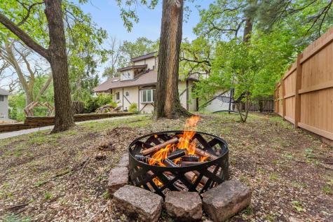 1 Tip Top Lane Mahtomedi MN 55115