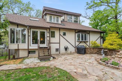 1 Tip Top Lane Mahtomedi MN 55115