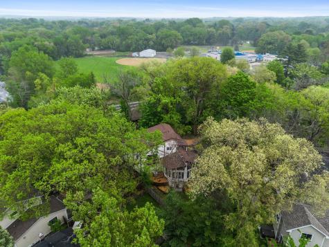1 Tip Top Lane Mahtomedi MN 55115