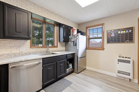 610 11th St S Virginia MN 55792