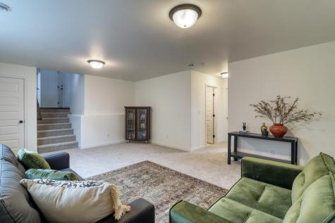 6727 Selkirk Drive S Fargo ND 58104