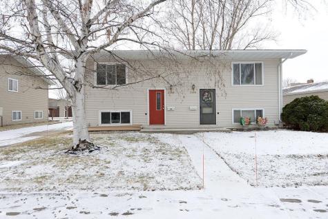 2366 20th Avenue S Fargo ND 58103