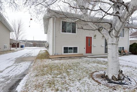 2366 20th Avenue S Fargo ND 58103