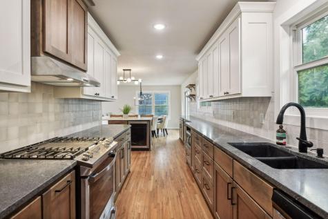 17710 13th Avenue N Plymouth MN 55447