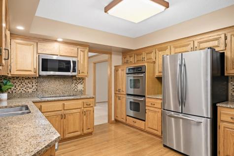6050 Dallas Lane N Plymouth MN 55446