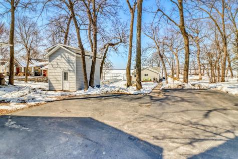 1324 E Shore Drive Detroit Lakes MN 56501