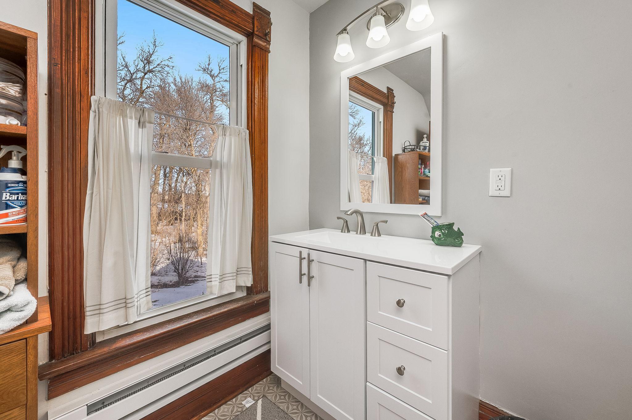 87225 600th Avenue Alpha MN 56111