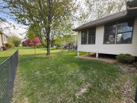 9828 Greenspruce Avenue N Brooklyn Park MN 55443
