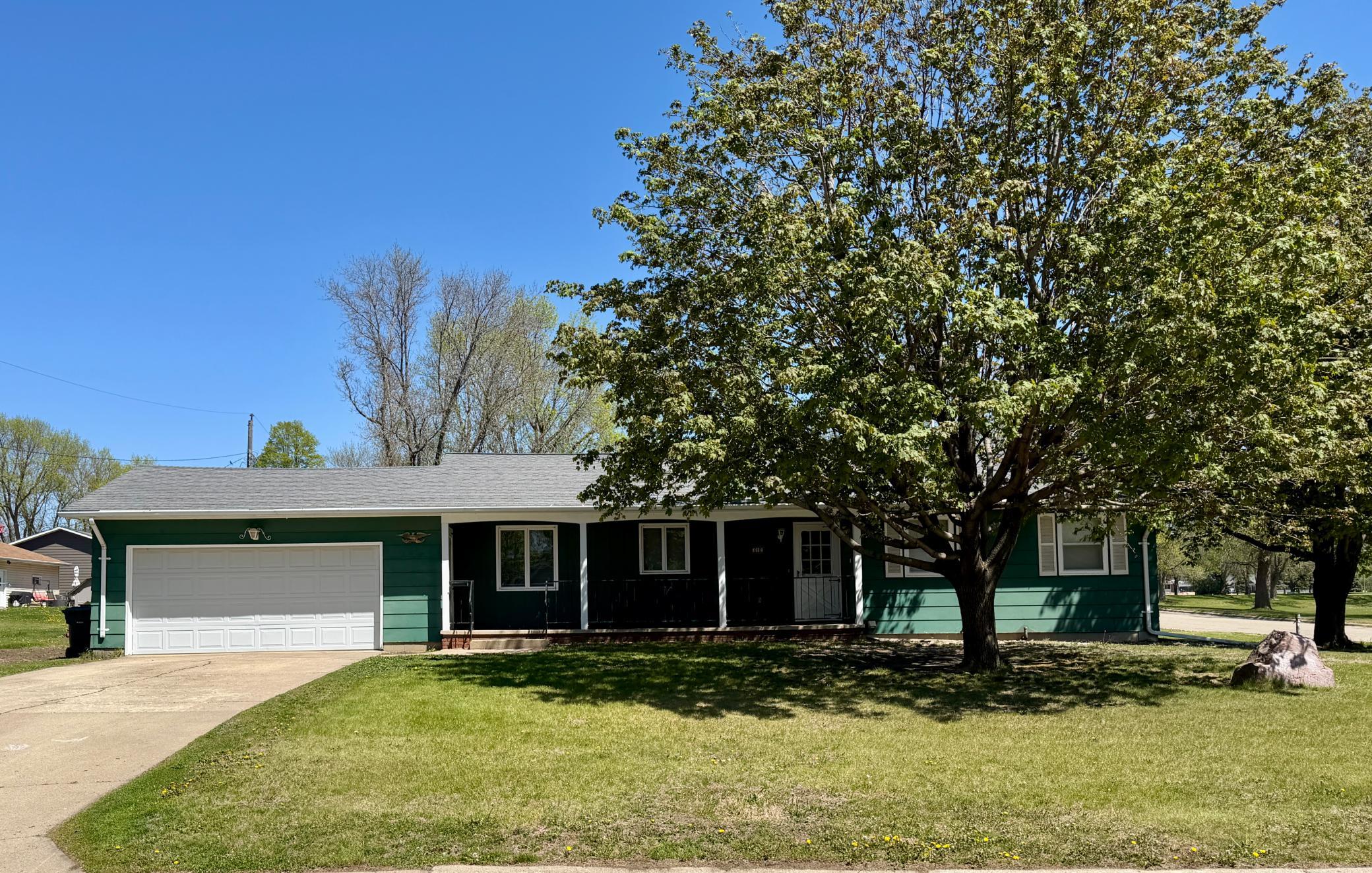 610 W Elizabeth Street Edgerton MN 56128