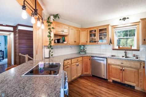 2326 26 1/2 Avenue S Fargo ND 58103