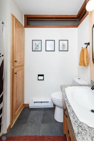 2326 26 1/2 Avenue S Fargo ND 58103