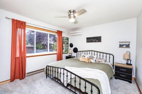 2326 26 1/2 Avenue S Fargo ND 58103