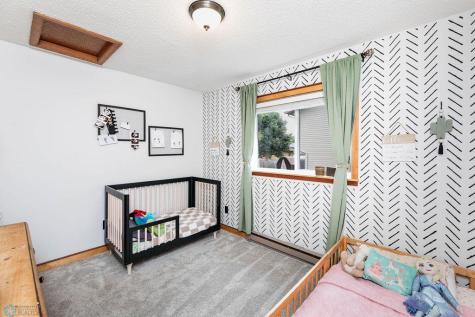 2326 26 1/2 Avenue S Fargo ND 58103