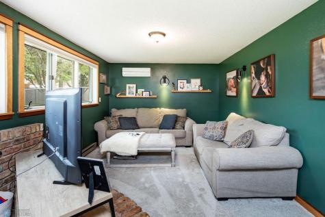 2326 26 1/2 Avenue S Fargo ND 58103