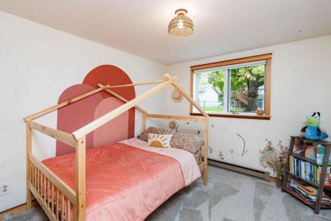 2326 26 1/2 Avenue S Fargo ND 58103