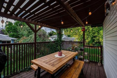 2326 26 1/2 Avenue S Fargo ND 58103