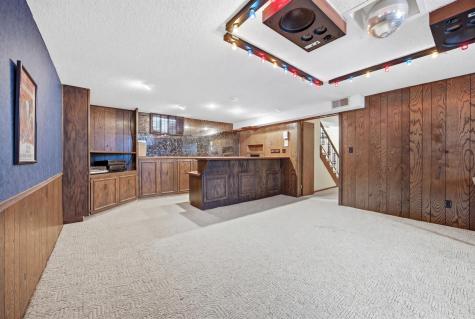 171 N Woodcrest Drive N Fargo ND 58102