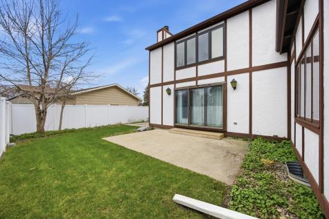 171 N Woodcrest Drive N Fargo ND 58102