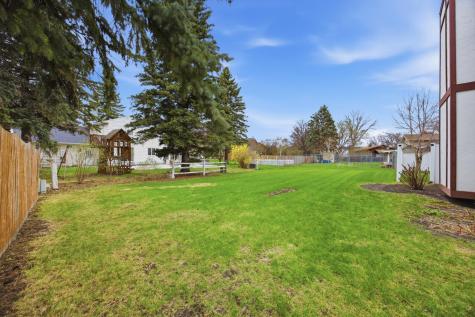 171 N Woodcrest Drive N Fargo ND 58102