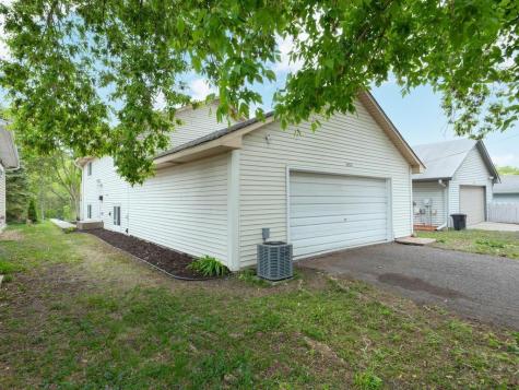 3404 Indiana Avenue N Robbinsdale MN 55422