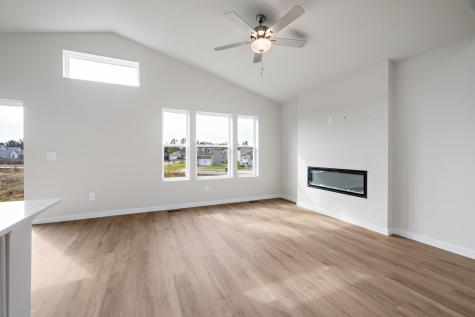 623 Redwood Loop N Cambridge MN 55008