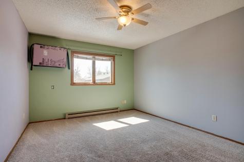 2116 28th Avenue S Fargo ND 58103