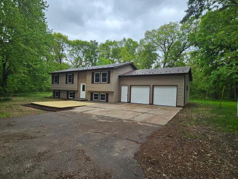 8842 288th Lane NE North Branch MN 55056