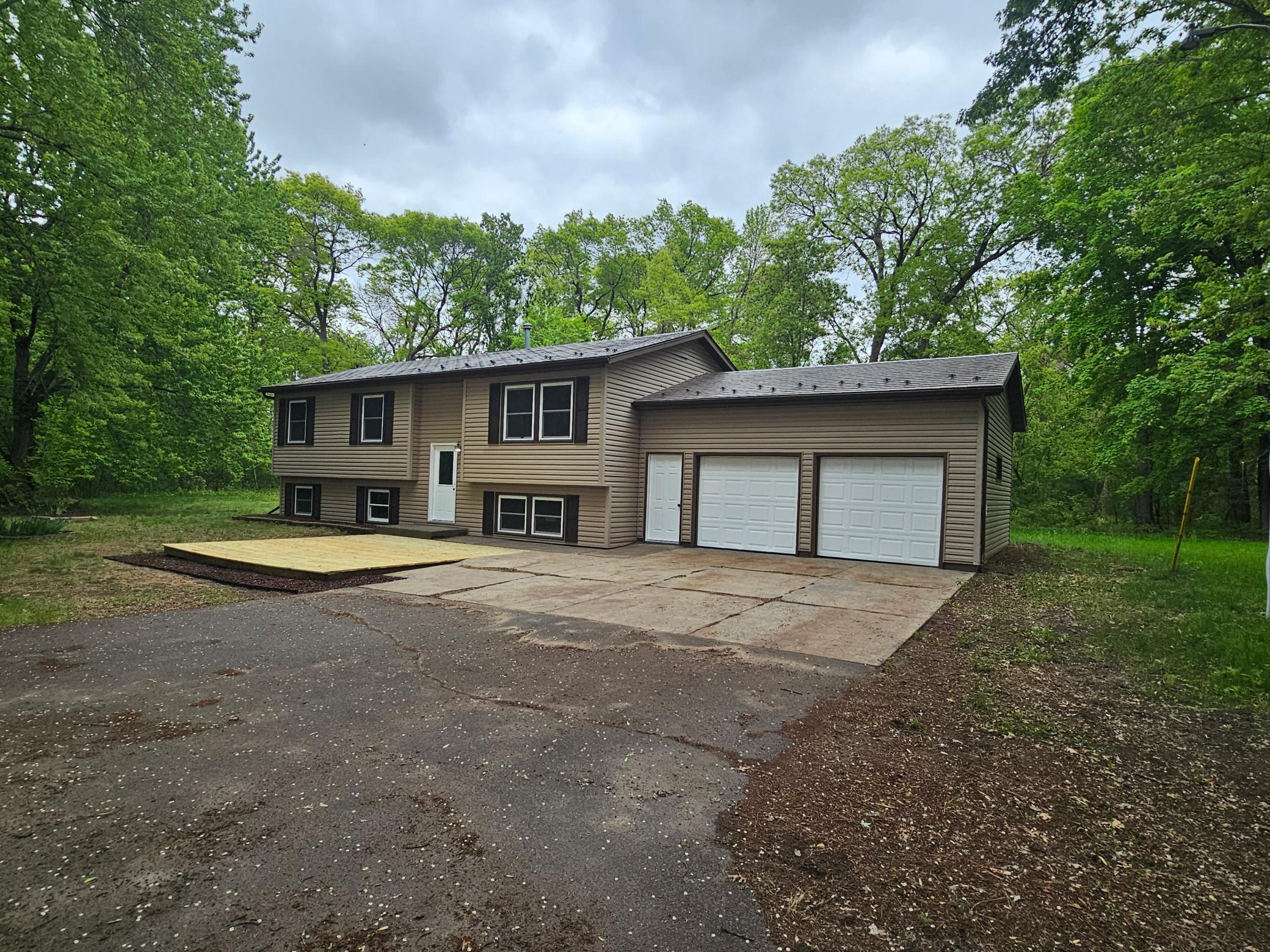 8842 288th Lane NE North Branch MN 55056