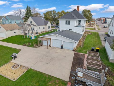 103 South Street W Caledonia MN 55921