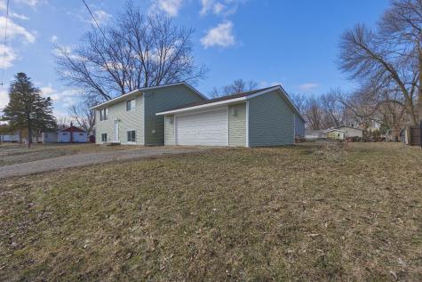 1105 11th Avenue Howard Lake MN 55349