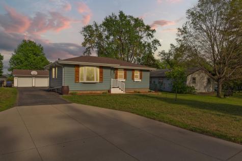 1309 N Washington Avenue Saint Peter MN 56082