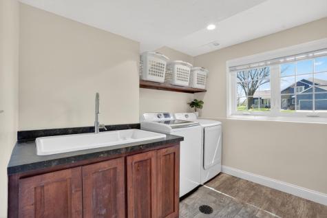 709 Laura Court Chaska MN 55318