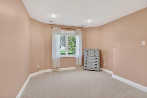 709 Laura Court Chaska MN 55318