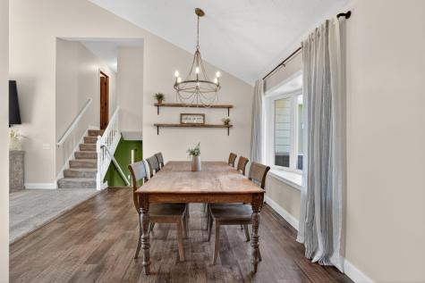 709 Laura Court Chaska MN 55318