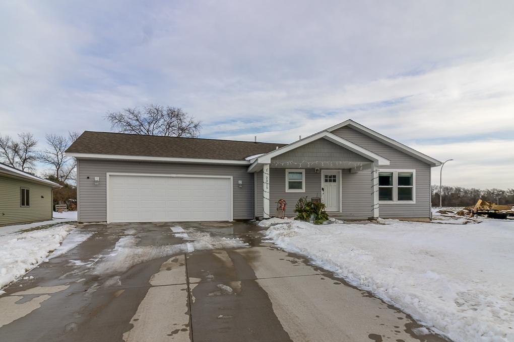 2015 Essler Drive Saint Peter MN 56082