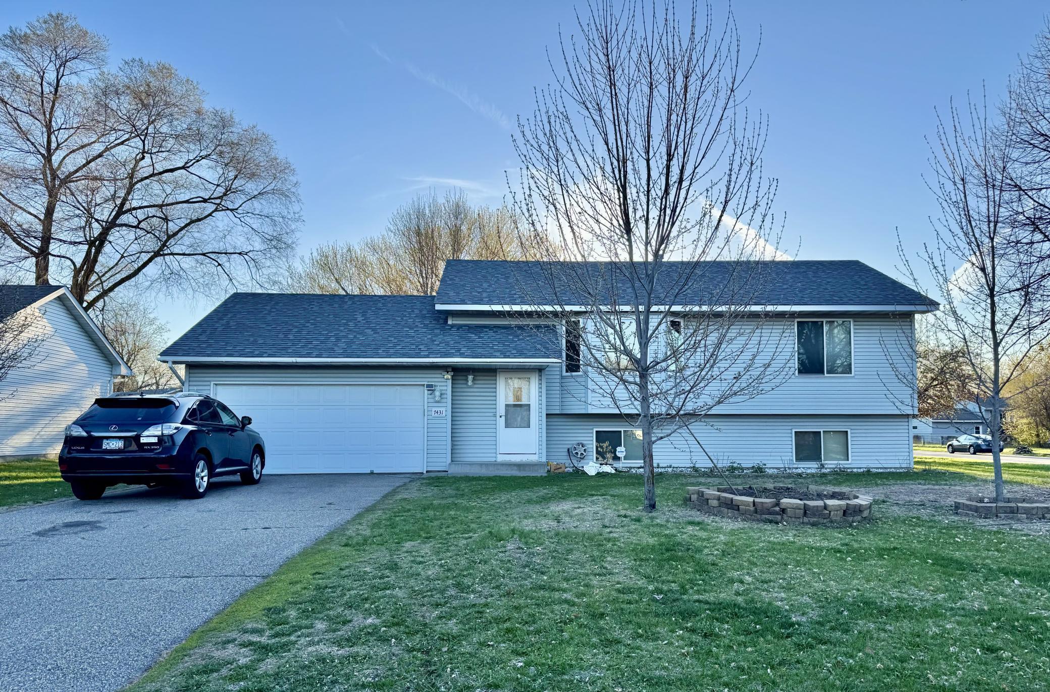 7431 Dupont Avenue N Brooklyn Park MN 55444