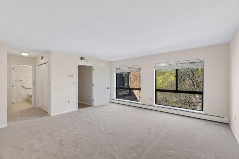 2221 Youngman Avenue Saint Paul MN 55116
